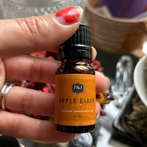 NEW Bundle of Three 10 ml fragrance oils from P&J Trading - Picture 3 of 4